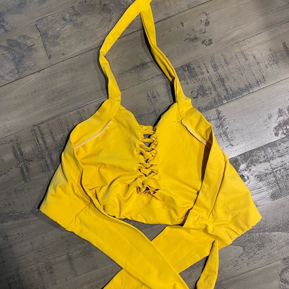 More gold than yellow poema swim top - Picture 2 of 3